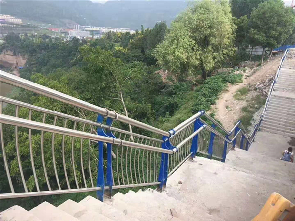 广东不锈钢桥梁栏杆